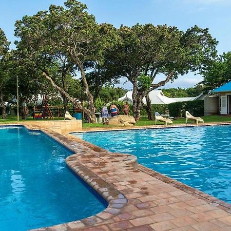 Caribbean Estates Lakeview Villa Port Edward Bagian luar foto