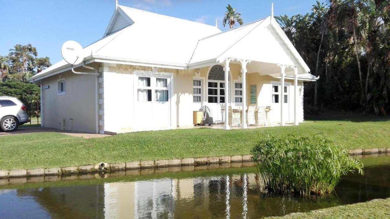 Caribbean Estates Lakeview Villa Port Edward Bagian luar foto